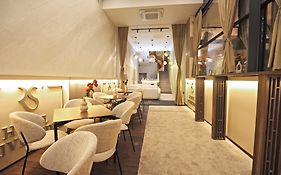 Hotel Riverside